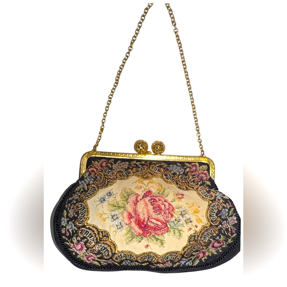VINTAGE FLORAL EMBROIDERED CLUTCH WITH GOLD CHAIN KISS LOCK